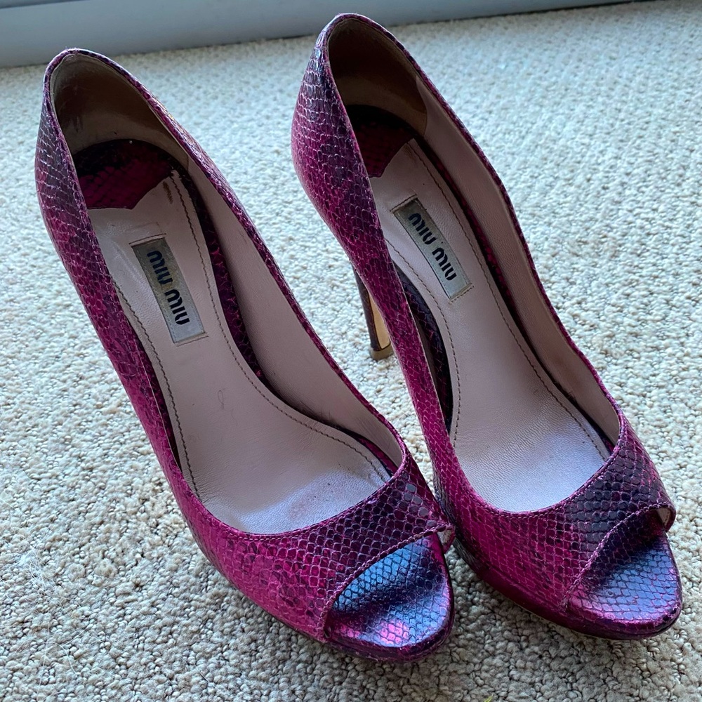 Miu Miu Snakeskin Peep Toe Pumps